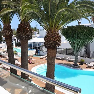 2* Aparthotel Tulipanes